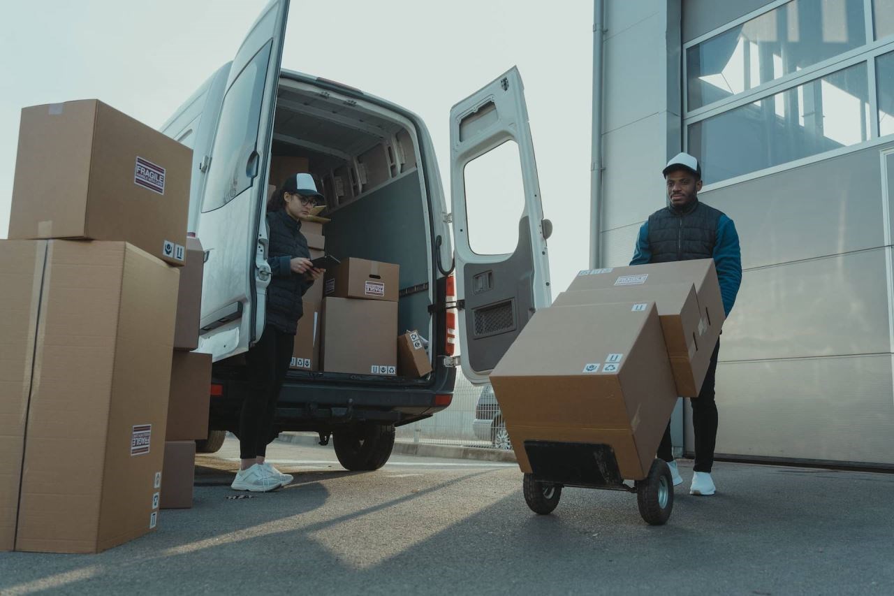 The benefits of Dispatchit's dedicated van couriers